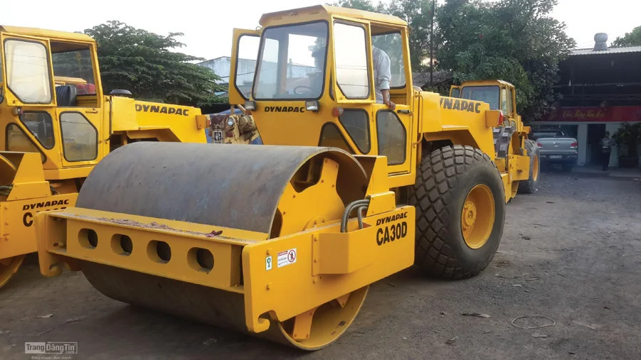 Hình ảnh xe lu trong hồ sơ năng lực